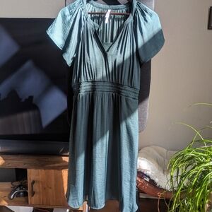 NWT Crinkle Satin Flutter Sleeve Dress In Woodland